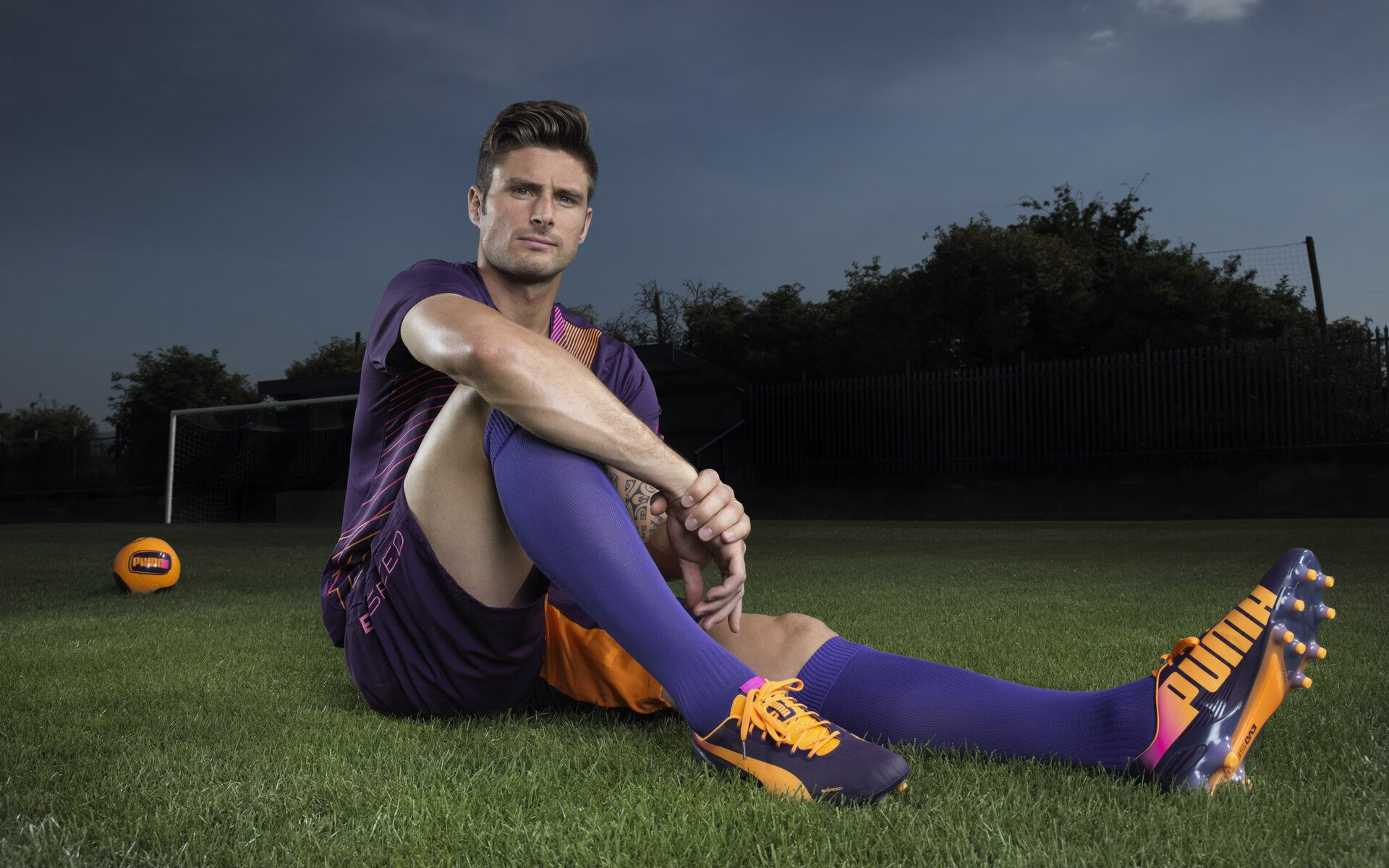 利物浦整体推进打出高效转换节奏，利物浦walk along