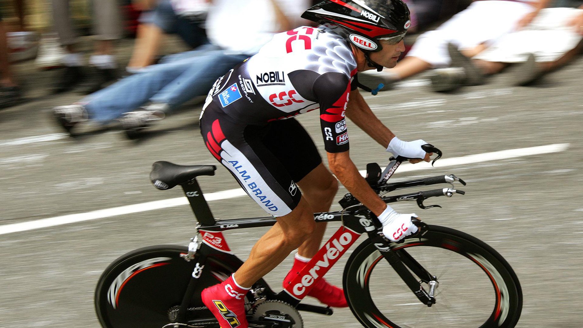 五大联赛如何通过战术升级应对体能问题，五大联赛水平