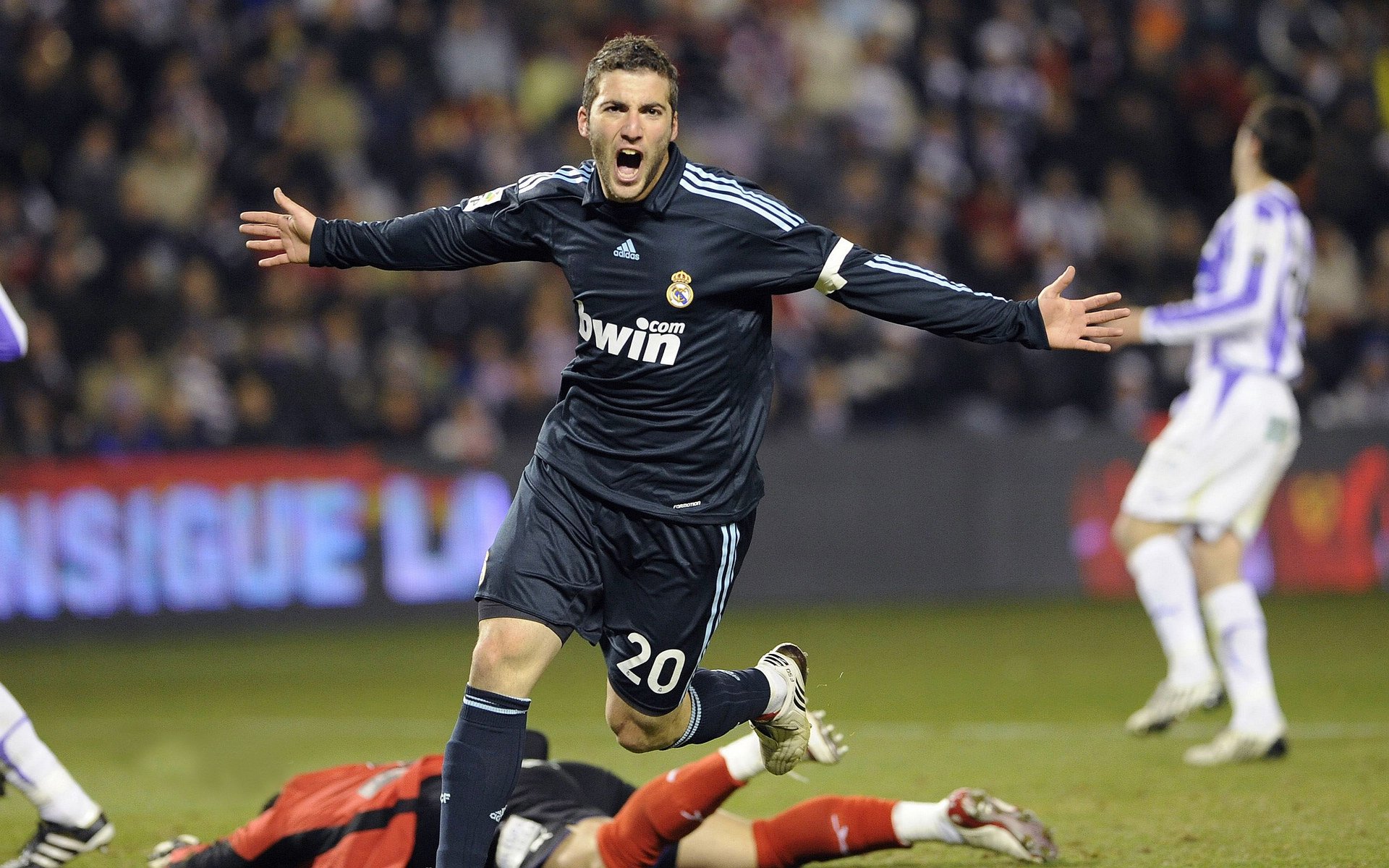 九游9游-比利亚雷亚尔持续稳定压制弱旅，比利亚雷亚尔阵型